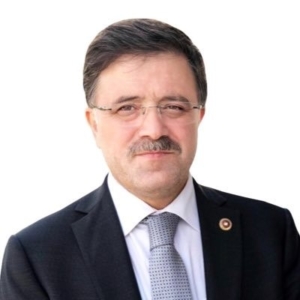 Yönetim Kurulu Üyesi <br> Yaşar KARAYEL